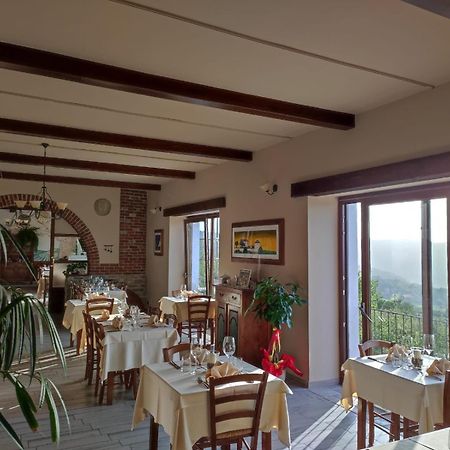Ristorante Albergo 'L Bunet Cortemilia Exterior foto
